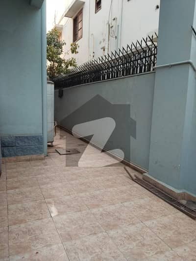 DHA PHASE 4 250 YARDS DUPLEX BUNGALOW IS UP FOR URGENT SALE