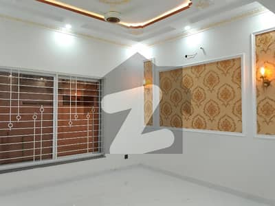 HOUSE FOR RENT DOUBLE STOREY