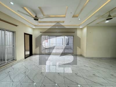 Eden City Kanal 3 Bed Upper Portion Separate Gate Good Location