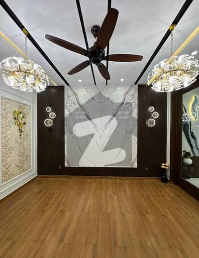 10 Marala House Available For Rent