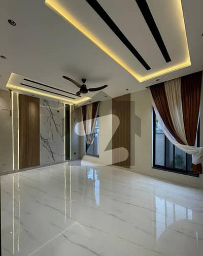 بحریہ ٹاؤن سیکٹرڈی بحریہ ٹاؤن,لاہور میں 5 کمروں کا 10 مرلہ مکان 1.4 لاکھ میں کرایہ پر دستیاب ہے۔ بحریہ ٹاؤن سیکٹرڈی بحریہ ٹاؤن,لاہور میں 5 کمروں کا 10 مرلہ مکان 1.4 لاکھ میں کرایہ پر دستیاب ہے۔