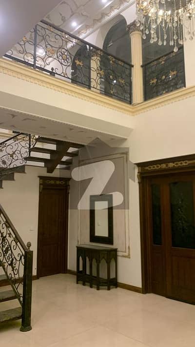 1 kanal totally furnish lower portion for rent