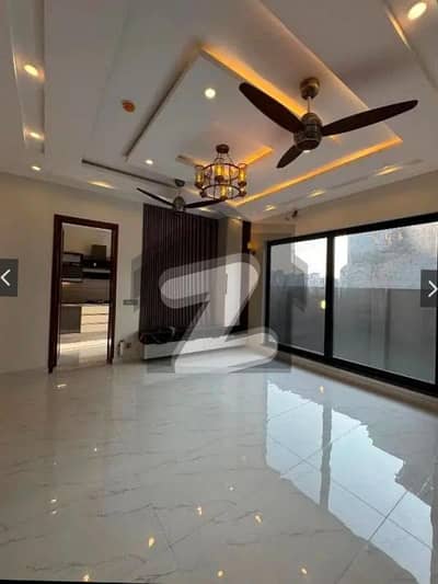 LDA Avenue 10 Marla House Prime Location Available For Sale