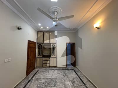 4 marla Upper Portion available For Rent G-13/2