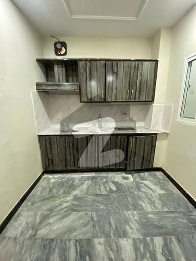 چکلالہ سکیم 3 چکلالہ سکیم,راولپنڈی میں 2 کمروں کا 3 مرلہ زیریں پورشن 25.0 ہزار میں کرایہ پر دستیاب ہے۔