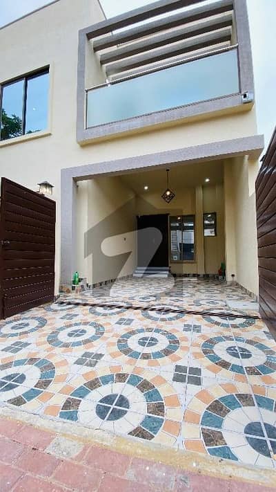 بحریہ ٹاؤن - علی بلاک بحریہ ٹاؤن - پریسنٹ 12,بحریہ ٹاؤن کراچی,کراچی میں 3 کمروں کا 5 مرلہ مکان 1.55 کروڑ میں برائے فروخت۔