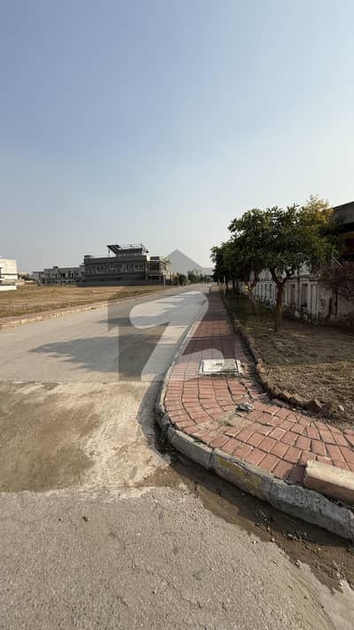 بحریہ ٹاؤن فیز 8 ۔ بلاک کے بحریہ ٹاؤن فیز 8,بحریہ ٹاؤن راولپنڈی,راولپنڈی میں 7 مرلہ رہائشی پلاٹ 47.0 لاکھ میں برائے فروخت۔ بحریہ ٹاؤن فیز 8 ۔ بلاک کے بحریہ ٹاؤن فیز 8,بحریہ ٹاؤن راولپنڈی,راولپنڈی میں 7 مرلہ رہائشی پلاٹ 47.0 لاکھ میں برائے فروخت۔