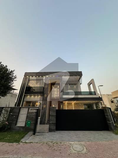 10 Marla Brand New Luxury House For Sale