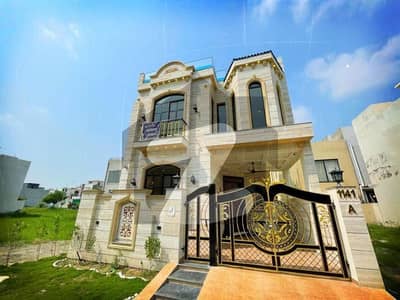 پارک ویو سٹی لاہور میں 4 کمروں کا 5 مرلہ مکان 1.7 کروڑ میں برائے فروخت۔