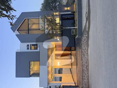 ٹاپ سٹی 1 اسلام آباد میں 5 کمروں کا 10 مرلہ مکان 5.65 کروڑ میں برائے فروخت۔