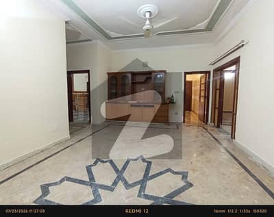 1 Kanal Beautiful Portion For Rent