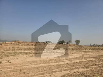 مارگلہ انکلیو مارگلہ ایونیو,اسلام آباد میں 10 مرلہ رہائشی پلاٹ 3.5 کروڑ میں برائے فروخت۔