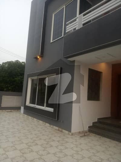 واپڈا سٹی فیصل آباد میں 3 کمروں کا 1 کنال بالائی پورشن 80.0 ہزار میں کرایہ پر دستیاب ہے۔