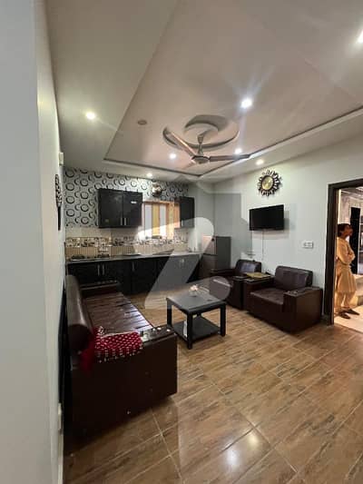 بحریہ ٹاؤن فیز 7 بحریہ ٹاؤن راولپنڈی,راولپنڈی میں 2 کمروں کا 3 مرلہ فلیٹ 75.0 لاکھ میں برائے فروخت۔ بحریہ ٹاؤن فیز 7 بحریہ ٹاؤن راولپنڈی,راولپنڈی میں 2 کمروں کا 3 مرلہ فلیٹ 75.0 لاکھ میں برائے فروخت۔