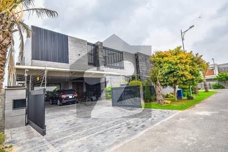 2-Kanal Corner Well Maintained Owner Build House For Sale