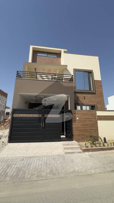 کوہستان انکلیو واہ کینٹ,واہ میں 4 کمروں کا 5 مرلہ مکان 1.95 کروڑ میں برائے فروخت۔