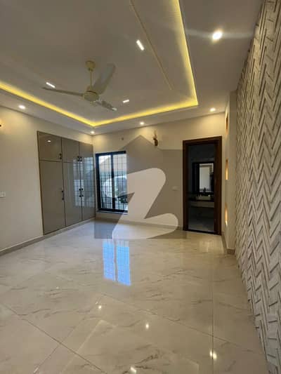 10 marla barnd new house for sale LDA Avenue1