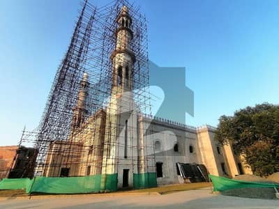 8 Marla Building For Rent In Main Canal Bank Road