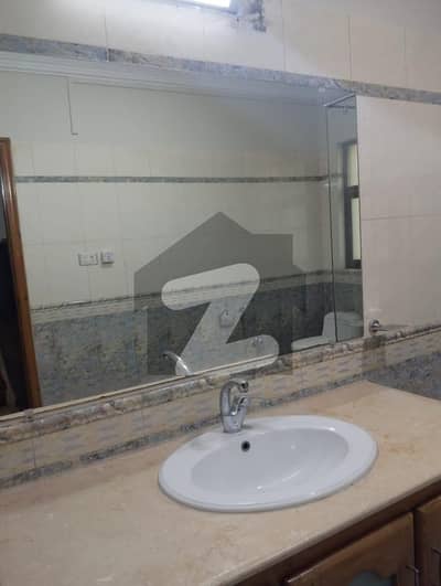 Upper portion for Rent