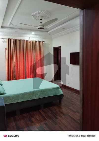 ڈی ایچ اے فیز 7 ڈیفنس (ڈی ایچ اے),لاہور میں 2 کمروں کا 10 مرلہ زیریں پورشن 1.3 لاکھ میں کرایہ پر دستیاب ہے۔