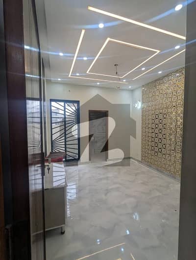 Bahria Orchard Lahore Phase,1  5 Marla Luxury House Available For Rent.   Brand New House.