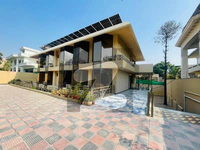 F-7/2 3 Kanal House For Rent F-7/2 3 Kanal House For Rent