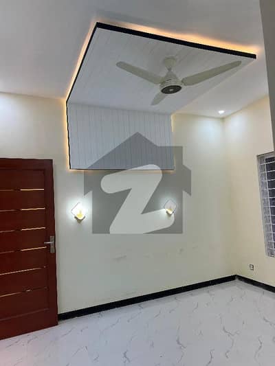 سیٹیلائیٹ ٹاؤن - بلاک بی سیٹیلائیٹ ٹاؤن,راولپنڈی میں 2 کمروں کا 4 مرلہ بالائی پورشن 70.0 ہزار میں کرایہ پر دستیاب ہے۔