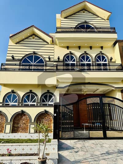 BRAND NEW 7.5 MARLA HOUSE