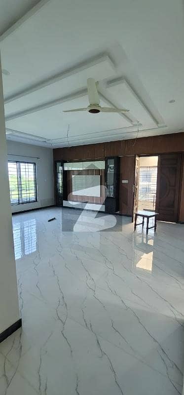 1 Kanal Upper Portion Is Available For Rent