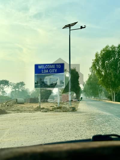 ایل ڈی اے سٹی فیز 1 - بلاک جی1 ایل ڈی اے سٹی فیز 1 - جناح سیکٹر,ایل ڈی اے سٹی فیز 1,ایل ڈی اے سٹی,ایل ڈی اے روڈ,لاہور میں 5 مرلہ رہائشی پلاٹ 29.5 لاکھ میں برائے فروخت۔