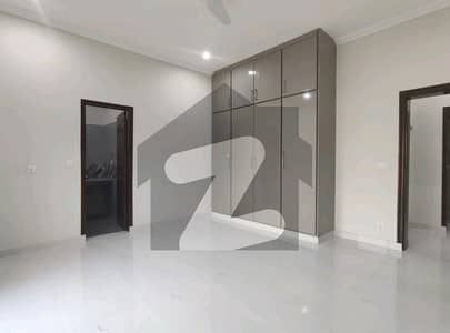 In Bahria Town - Sector E House For rent Sized 5 Marla