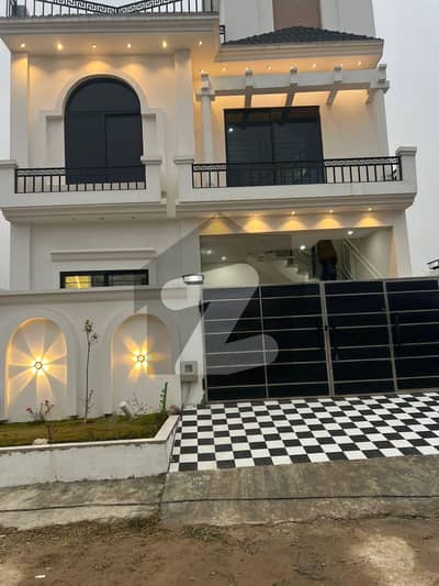 5 Marla Short Corner House For Sale Multi Garden B17 Islamabad