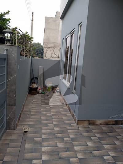 5 MARLA FURNISH HOUSE AVAILABLE FOR SALE