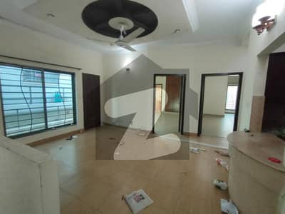 10 Marla Upper Portion Available For Rent In Bahria Town Phase 4