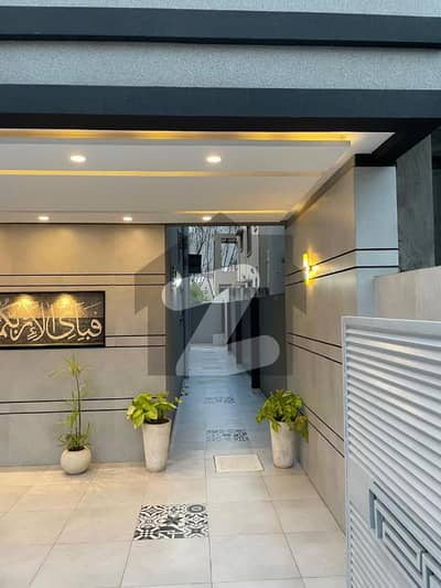 Stylish New 10 Marla Dream Home Awaits