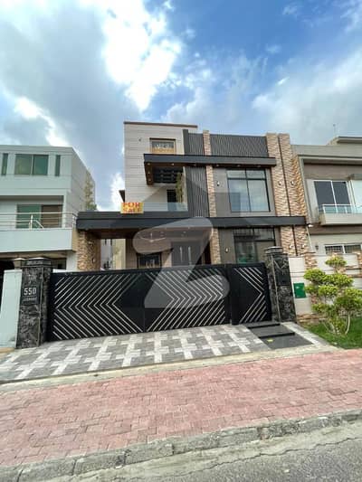 10 Marla House For Sale In A Prime Residential Area Move In Ready