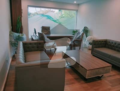 Gulberg 3000 Square Feet Decent Office Floor Is Available On Rent