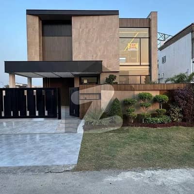 1 KANAL WITH BEASSMENT BRAND NEW DESIGN HOUSE FOR SALE IN DHA PHASE 7