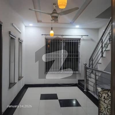 G13 25x40 Upper Portion Available For Rent