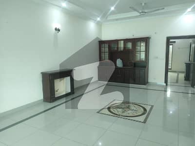 بحریہ ٹاؤن فیز 5 بحریہ ٹاؤن راولپنڈی,راولپنڈی میں 2 کمروں کا 10 مرلہ بالائی پورشن 60.0 ہزار میں کرایہ پر دستیاب ہے۔