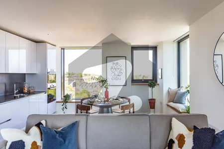 Modern Coastal Living: 2-Bedroom Premium Sea Facing Apartment With Maid Room in Emaar Reef Towers