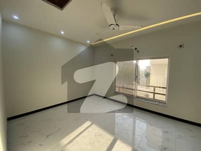 PHA Officers Residence Kuri Road Islamabad Upper Portion Floor 8 Marla House For Rent