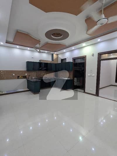 فیڈرل بی ایریا ۔ بلاک 15 فیڈرل بی ایریا,کراچی میں 7 کمروں کا 5 مرلہ مکان 4.0 کروڑ میں برائے فروخت۔