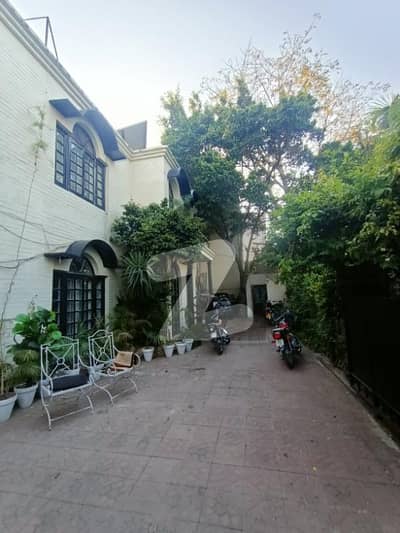 1 Kanal House For Commercial Use Available For Rent In Gulberg