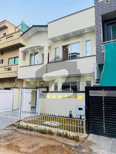 G-13 25*40 Used House For Sale Masjid, Park And Market