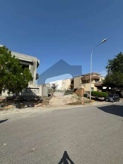 MPCHS E-11/3 ONE KANAL PLOT FOR SALE