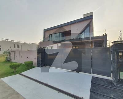 ڈی ایچ اے فیز 6 ڈیفنس (ڈی ایچ اے),لاہور میں 5 کمروں کا 1 کنال مکان 3.5 لاکھ میں کرایہ پر دستیاب ہے۔