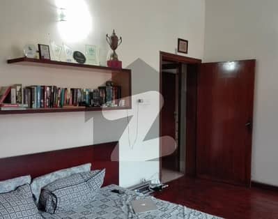 Centrally Located House Available In Gulberg 3 - Block G For sale