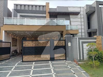 13.5 Marla Brand Luxury House For Sale In Eden Valley Faisalabad
