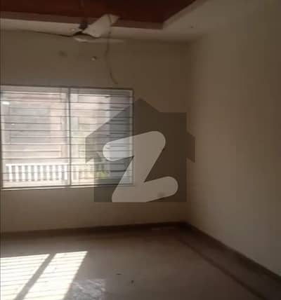 A 10 Marla Upper Portion Is Up For Grabs In Allama Iqbal Town